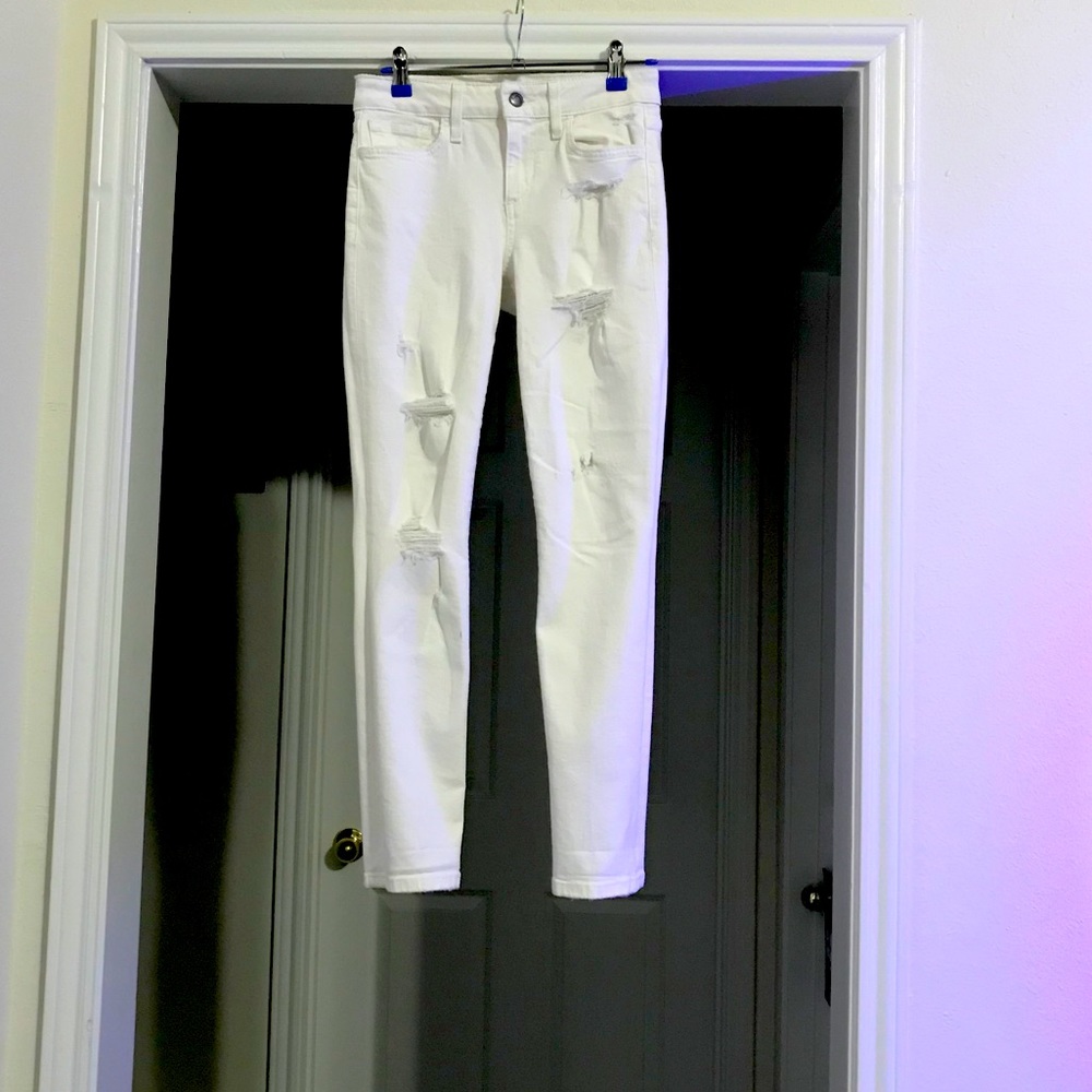 Joe’s Jeans distressed size 2